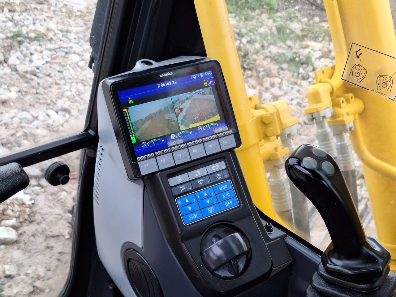 Crawler excavator KOMATSU PC 350 LC - 8MO: picture 18