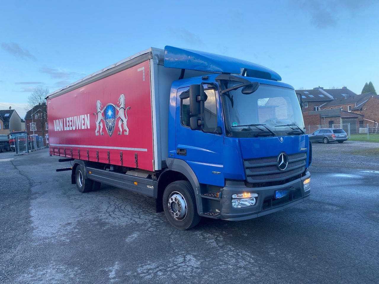 Mercedes-Benz 1221 Pritschenwagen /Rungen/Stahltransporte - Curtain side truck: picture 1 Mercedes-Benz 1221 Pritschenwagen /Rungen/Stahltransporte - Curtain side truck: picture 1