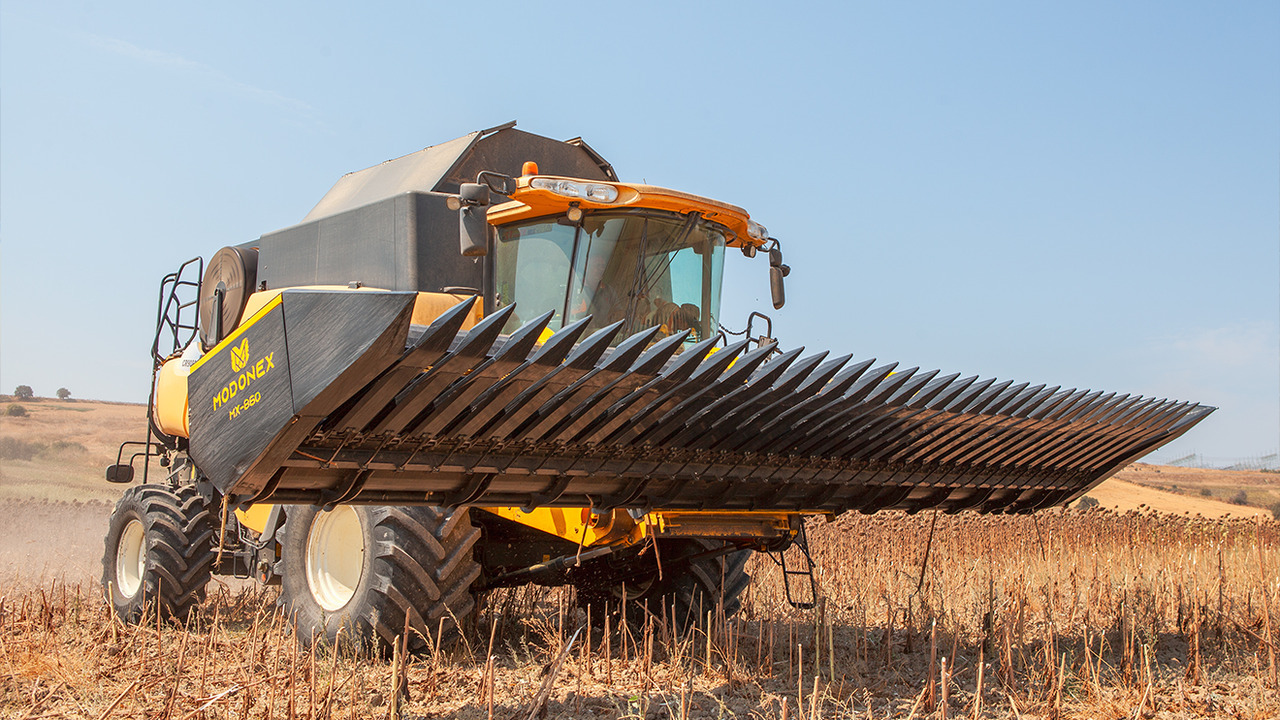 Modonex MX-630 - Sunflower header: picture 1 Modonex MX-630 - Sunflower header: picture 1