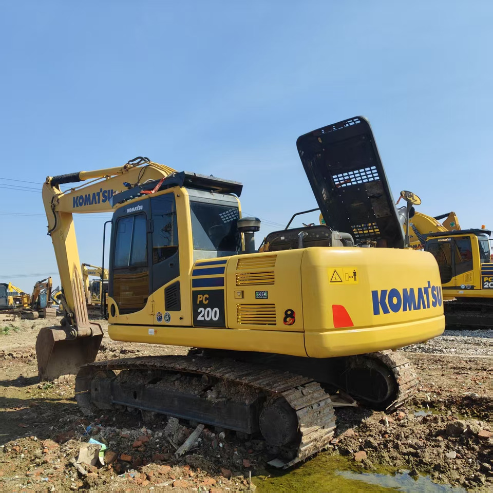 KOMATSU pc200 hot sale - Crawler excavator: picture 1 KOMATSU pc200 hot sale - Crawler excavator: picture 1