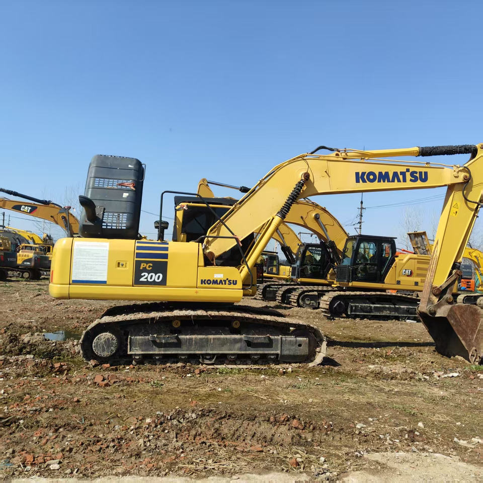 KOMATSU pc200 hot sale - Crawler excavator: picture 5 KOMATSU pc200 hot sale - Crawler excavator: picture 5