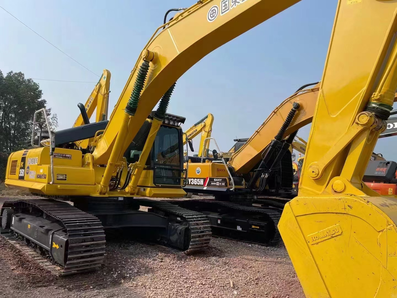 KOMATSU pc350-8 - Crawler excavator: picture 3 KOMATSU pc350-8 - Crawler excavator: picture 3