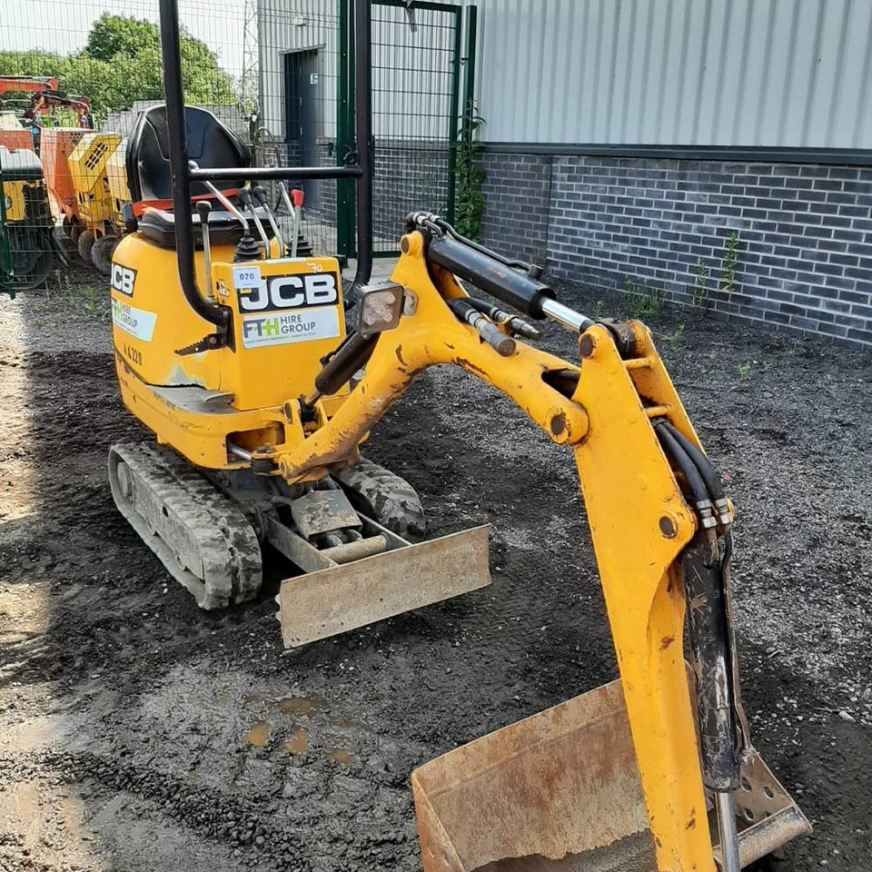 JCB 8008 - Mini excavator: picture 2 JCB 8008 - Mini excavator: picture 2
