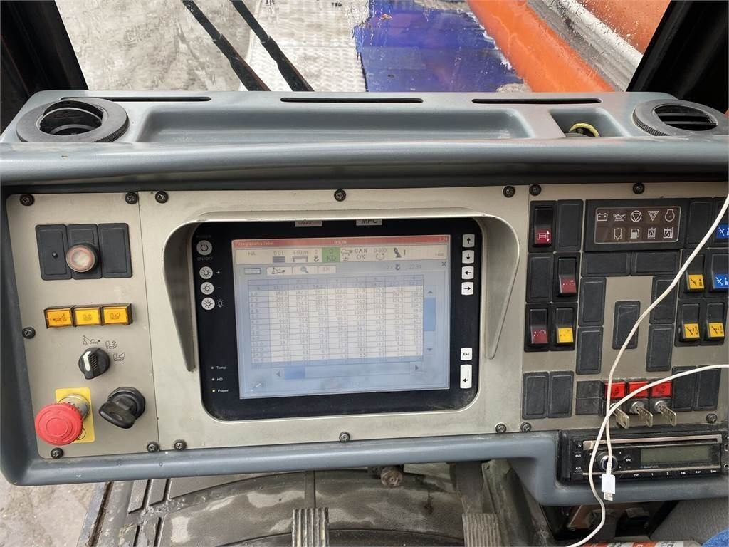 All terrain crane Demag Terex AC350-6 + Luffing jib + SL: picture 15