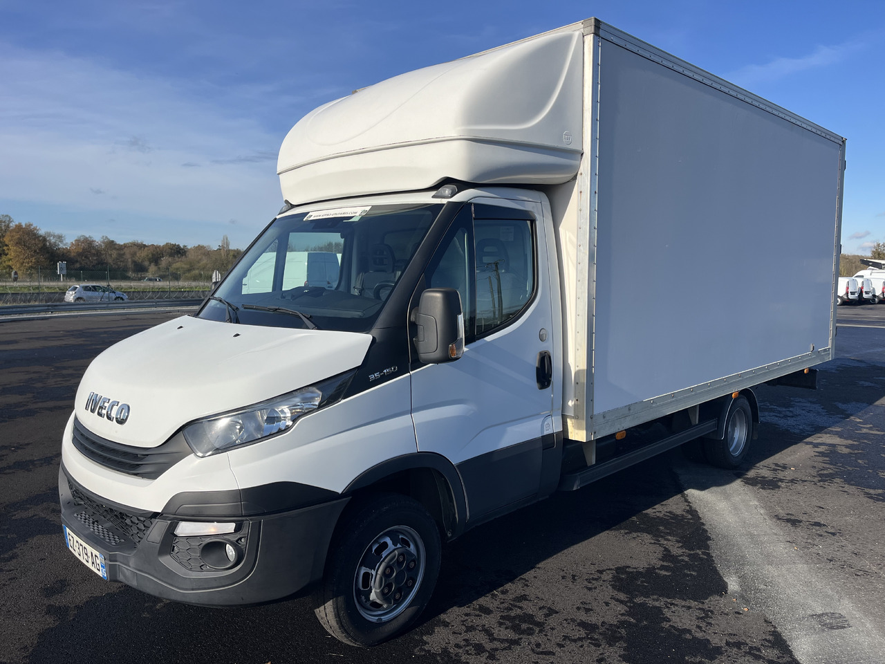 IVECO DAILY - Closed box van: picture 2 IVECO DAILY - Closed box van: picture 2