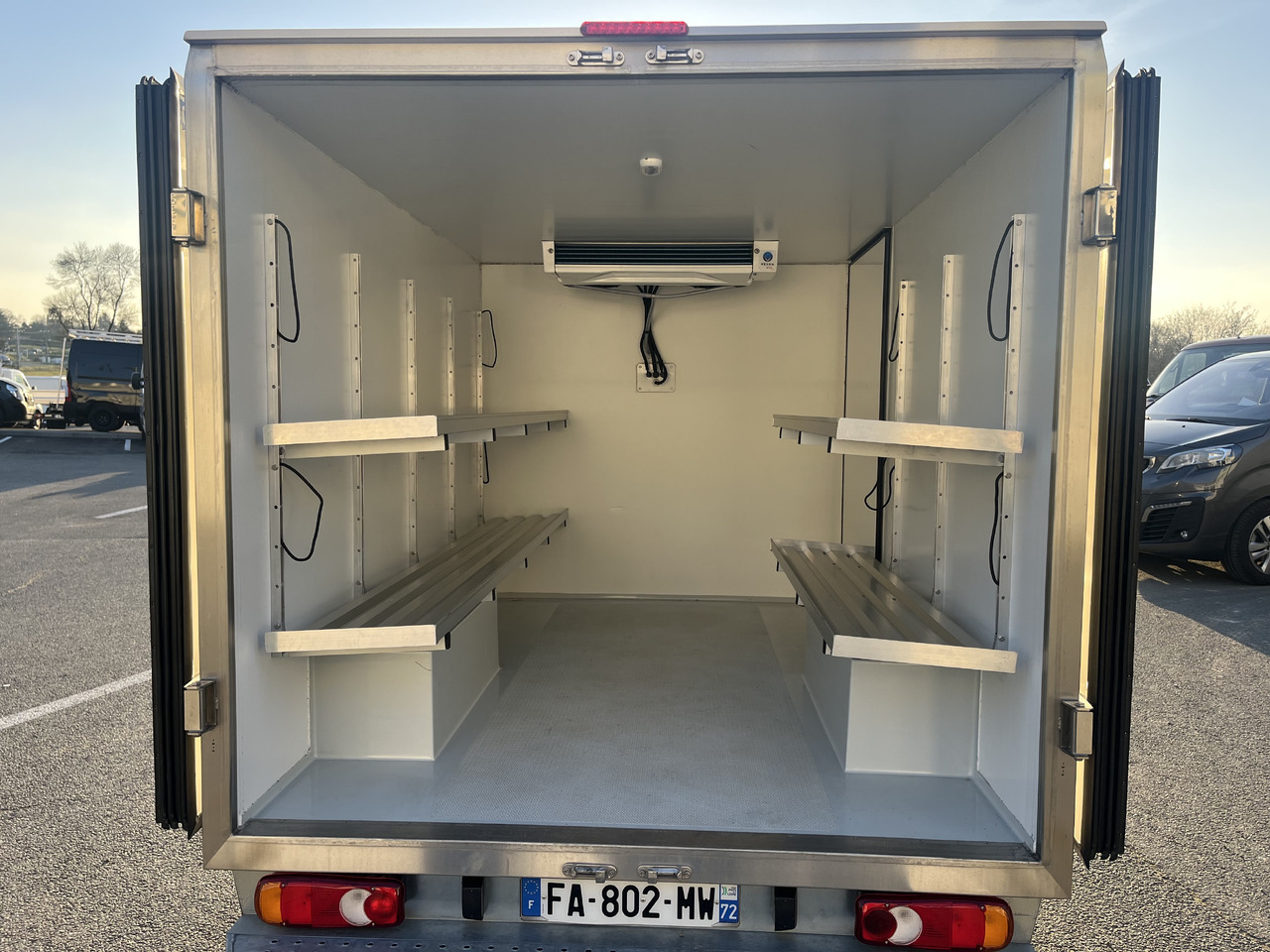 RENAULT TRAFIC 125CH - Refrigerated delivery van: picture 5 RENAULT TRAFIC 125CH - Refrigerated delivery van: picture 5