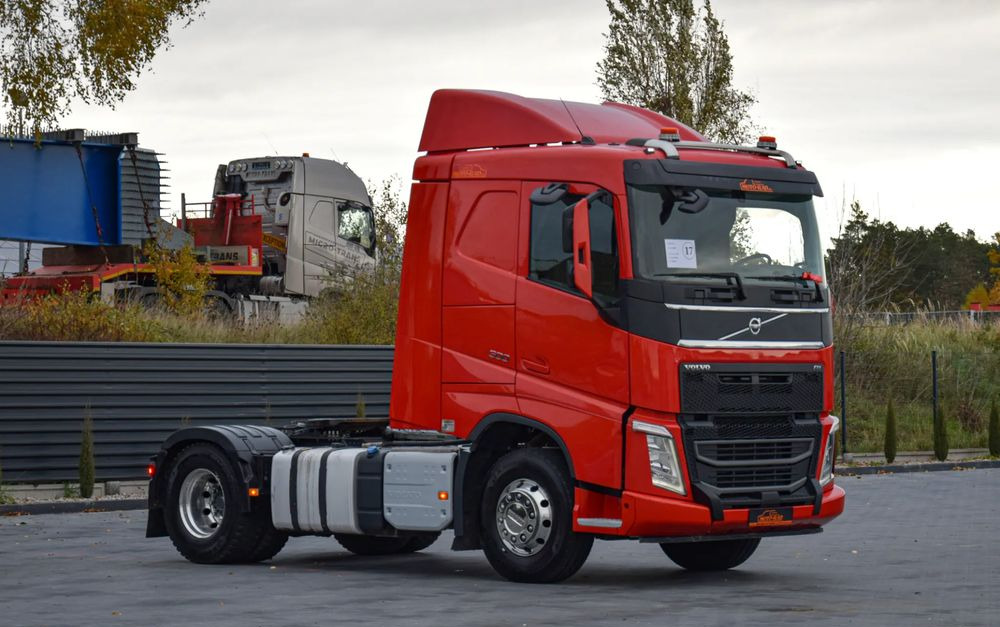 Volvo FH500 / NISKA KABINA / HYDRAULIKA / EURO 6 / ACC / LEDY / ALUFELGI / SERWISOWANY / SPROWADZONY - Tractor truck: picture 3 Volvo FH500 / NISKA KABINA / HYDRAULIKA / EURO 6 / ACC / LEDY / ALUFELGI / SERWISOWANY / SPROWADZONY - Tractor truck: picture 3