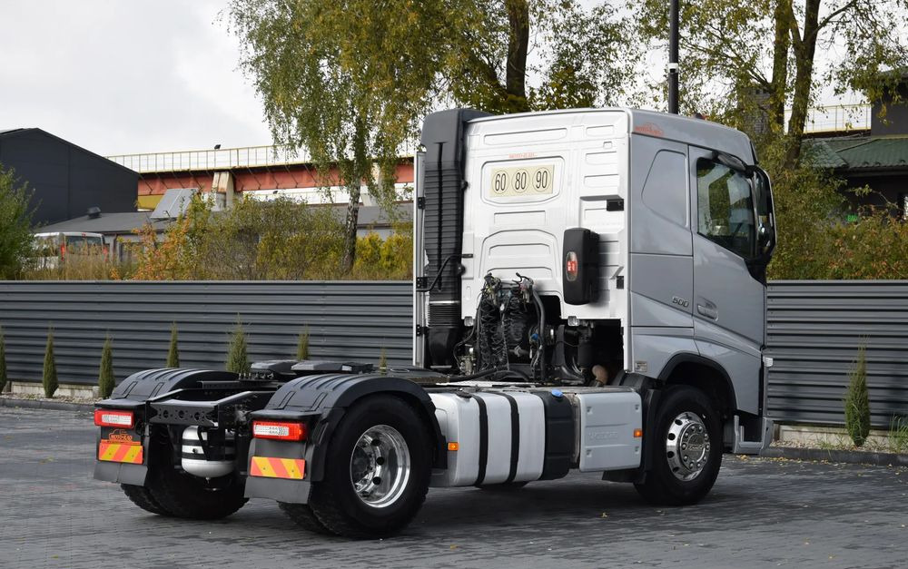 Volvo FH500 / NISKA KABINA / HYDRAULIKA / EURO 6 / ACC / LEDY / ALUFELGI / SERWISOWANY / SPROWADZONY - Tractor truck: picture 5 Volvo FH500 / NISKA KABINA / HYDRAULIKA / EURO 6 / ACC / LEDY / ALUFELGI / SERWISOWANY / SPROWADZONY - Tractor truck: picture 5