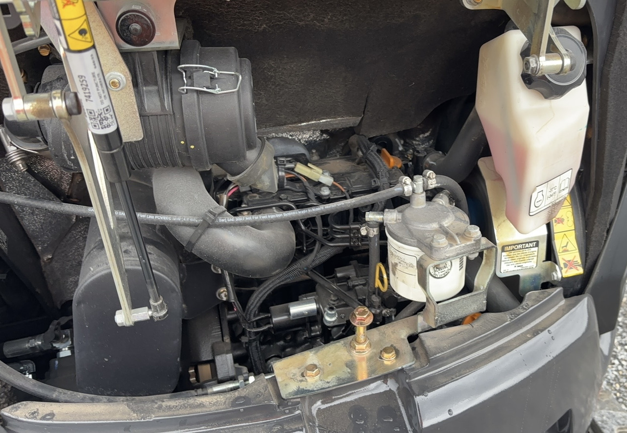 Mini excavator BOBCAT E26: picture 13