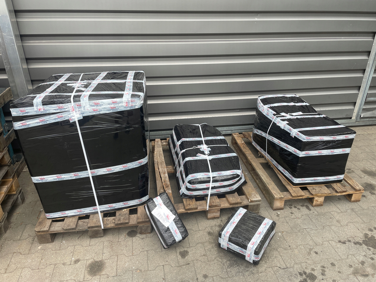 DOLNY STOPIEŃ STOPNICA MAN TGL TGM TGL-3 81615200327 - Footstep for Truck: picture 5 DOLNY STOPIEŃ STOPNICA MAN TGL TGM TGL-3 81615200327 - Footstep for Truck: picture 5