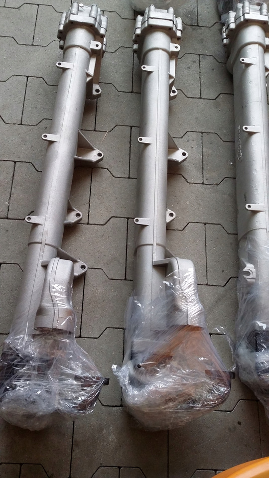 MAN F2000 TGA EGR TGX RECYRKULATOR D20,D26,D28 - EGR cooler for Truck: picture 3 MAN F2000 TGA EGR TGX RECYRKULATOR D20,D26,D28 - EGR cooler for Truck: picture 3