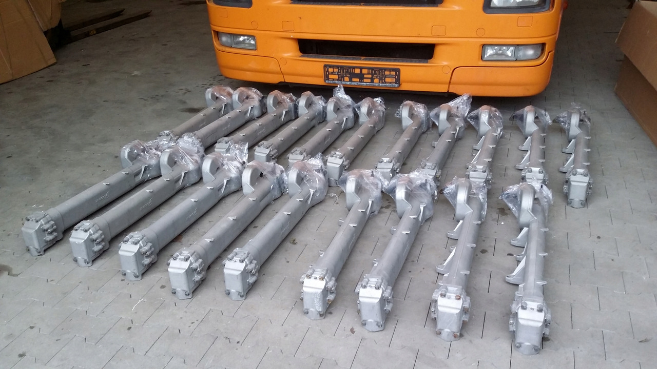 MAN F2000 TGA EGR TGX RECYRKULATOR D20,D26,D28 - EGR cooler for Truck: picture 4 MAN F2000 TGA EGR TGX RECYRKULATOR D20,D26,D28 - EGR cooler for Truck: picture 4