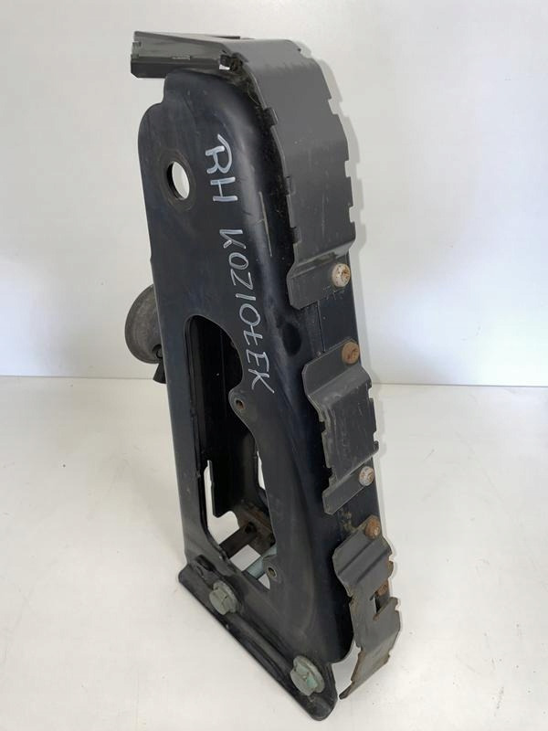 PRAWE MOCOWANIE UCHWYT KABINY ACTROS A9603101460 - Body and exterior: picture 1 PRAWE MOCOWANIE UCHWYT KABINY ACTROS A9603101460 - Body and exterior: picture 1