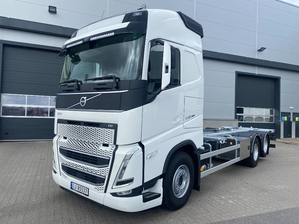 Volvo FH 540 - Container transporter/ Swap body truck: picture 1 Volvo FH 540 - Container transporter/ Swap body truck: picture 1