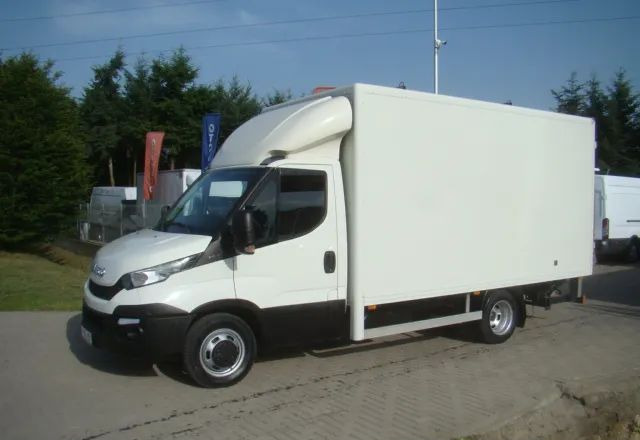 Iveco DAILY 40 C 15 3.0TDI 3.5T DMC WINDA 1000KG1000KG - Closed box van: picture 2 Iveco DAILY 40 C 15 3.0TDI 3.5T DMC WINDA 1000KG1000KG - Closed box van: picture 2