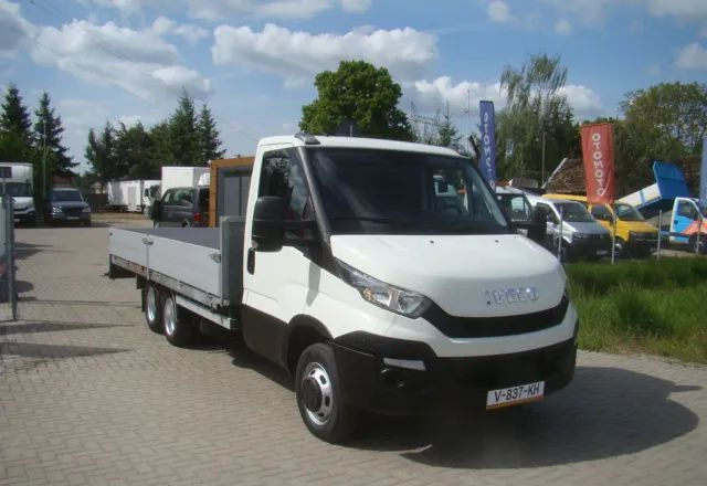 Iveco DAILY 40 C 17 3.0TDI CLIXSTAR PRAWOJAZDY E DO B 3400KGŁADOWNOŚCI - Open body delivery van: picture 4 Iveco DAILY 40 C 17 3.0TDI CLIXSTAR PRAWOJAZDY E DO B 3400KGŁADOWNOŚCI - Open body delivery van: picture 4