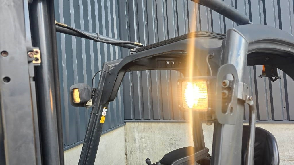 Linde E18L-01 - Electric forklift: picture 5 Linde E18L-01 - Electric forklift: picture 5