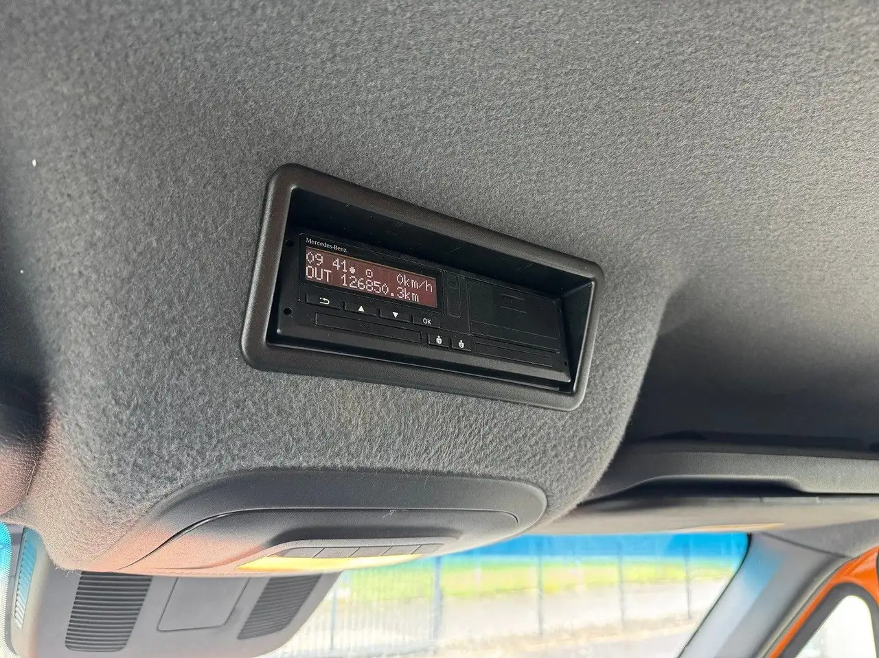 Mini artic tractor unit, Combi van Mercedes-Benz Sprinter 519 CDI Maxi Lang Doka AHK: picture 12 Mini artic tractor unit, Combi van Mercedes-Benz Sprinter 519 CDI Maxi Lang Doka AHK: picture 12