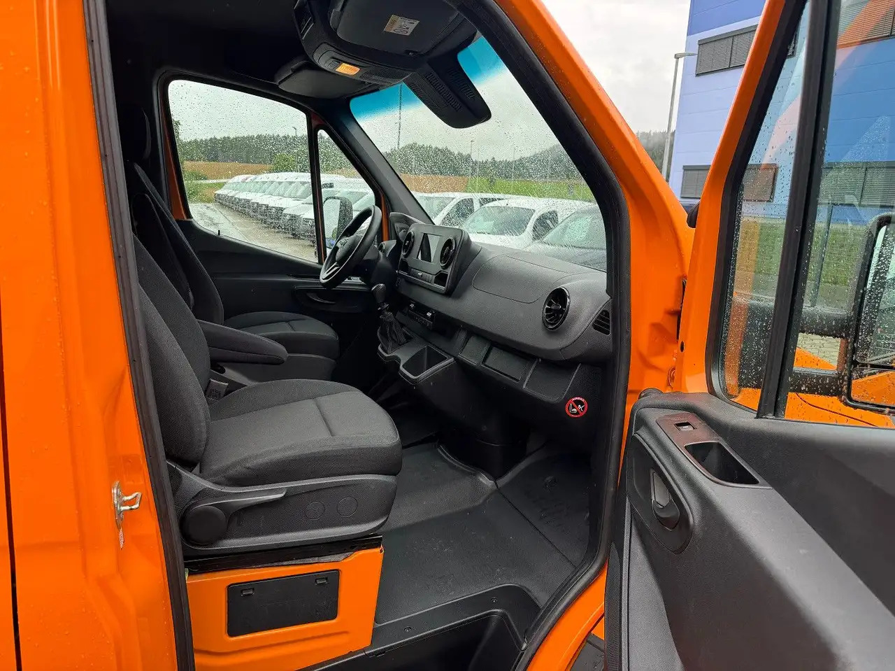 Mini artic tractor unit, Combi van Mercedes-Benz Sprinter 519 CDI Maxi Lang Doka AHK: picture 7 Mini artic tractor unit, Combi van Mercedes-Benz Sprinter 519 CDI Maxi Lang Doka AHK: picture 7