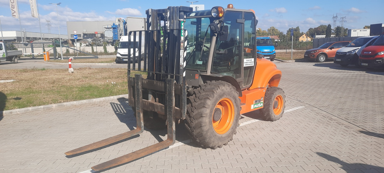 AUSA C350HX 4 Closed Cabin All Wheel Drive - Diesel forklift: picture 2 AUSA C350HX 4 Closed Cabin All Wheel Drive - Diesel forklift: picture 2