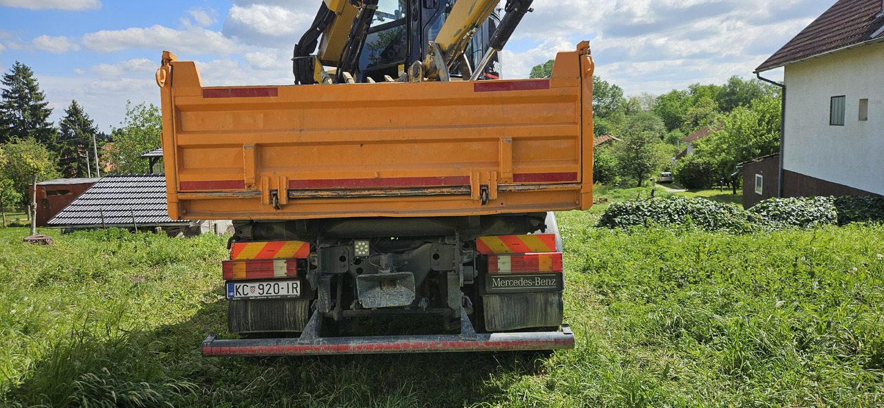MERCEDES-BENZ 1824 ACTROS SK 4x4 - Tipper: picture 4 MERCEDES-BENZ 1824 ACTROS SK 4x4 - Tipper: picture 4