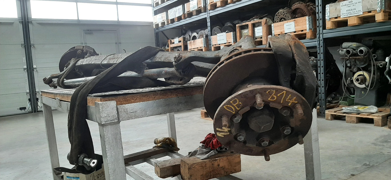 Gebrauchte DB 8.14, Vorderachse, Artikel - Nr. : 81.99999 - 9999 - Front axle for Truck: picture 2 Gebrauchte DB 8.14, Vorderachse, Artikel - Nr. : 81.99999 - 9999 - Front axle for Truck: picture 2