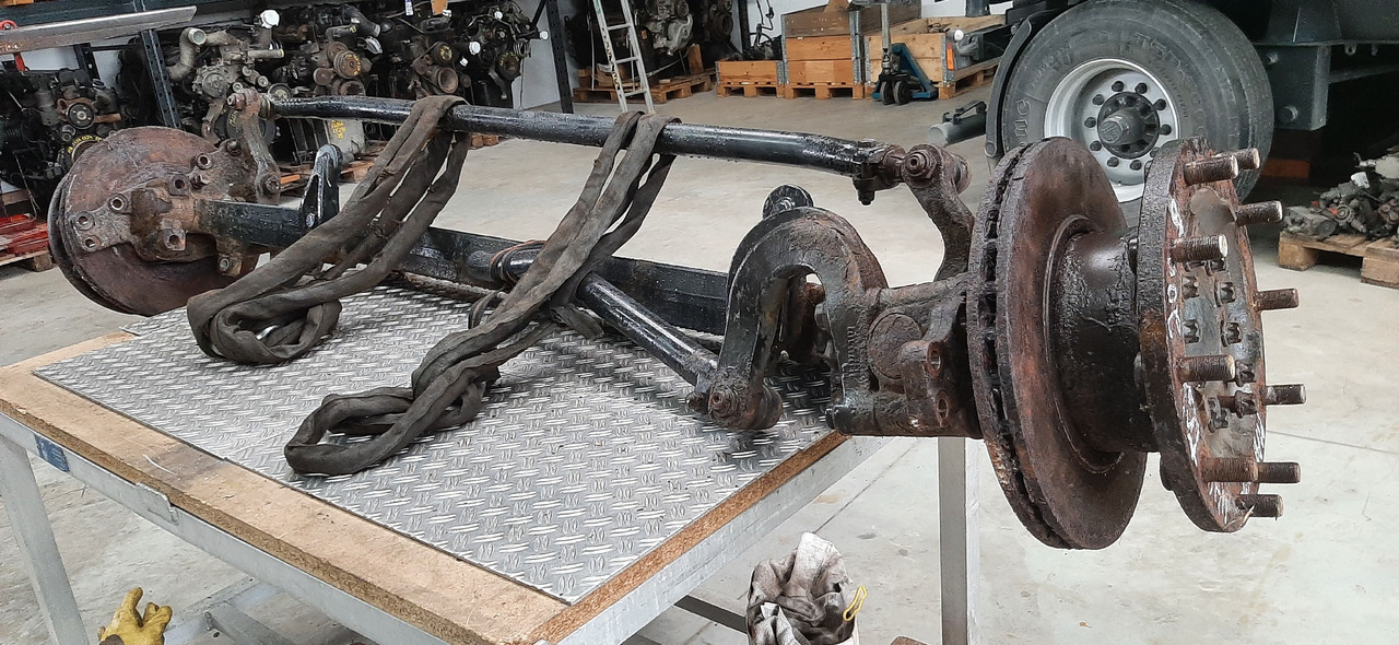 Gebrauchte MAN TGX 26.440 XXL, Vorderachse, Artikel - Nr. : 81.44001 - 7045 - Front axle for Truck: picture 5 Gebrauchte MAN TGX 26.440 XXL, Vorderachse, Artikel - Nr. : 81.44001 - 7045 - Front axle for Truck: picture 5