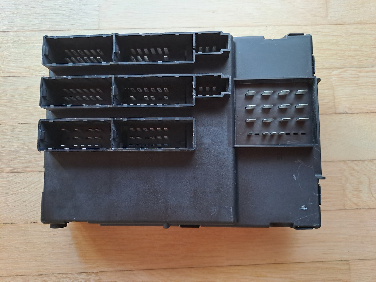 Gebrauchtes MAN TGL / TG2 Steuergerät Zentraler Bordrechner, Artikel - Nr. : 81.25806 - 7096 - ECU for Truck: picture 2 Gebrauchtes MAN TGL / TG2 Steuergerät Zentraler Bordrechner, Artikel - Nr. : 81.25806 - 7096 - ECU for Truck: picture 2