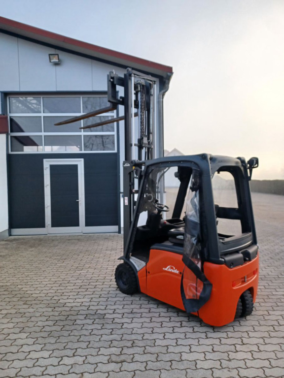 LINDE Stapler E16-01 Duplexmast, Seitenschieber - Electric forklift: picture 4 LINDE Stapler E16-01 Duplexmast, Seitenschieber - Electric forklift: picture 4