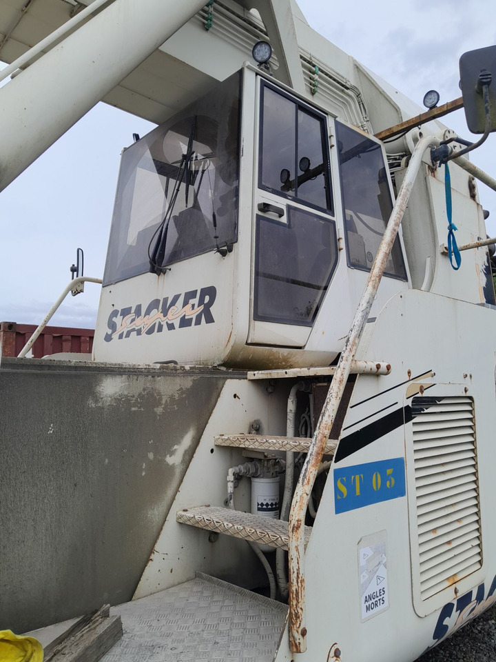 TEREX PPM FCH 55 - Reach stacker: picture 3 TEREX PPM FCH 55 - Reach stacker: picture 3