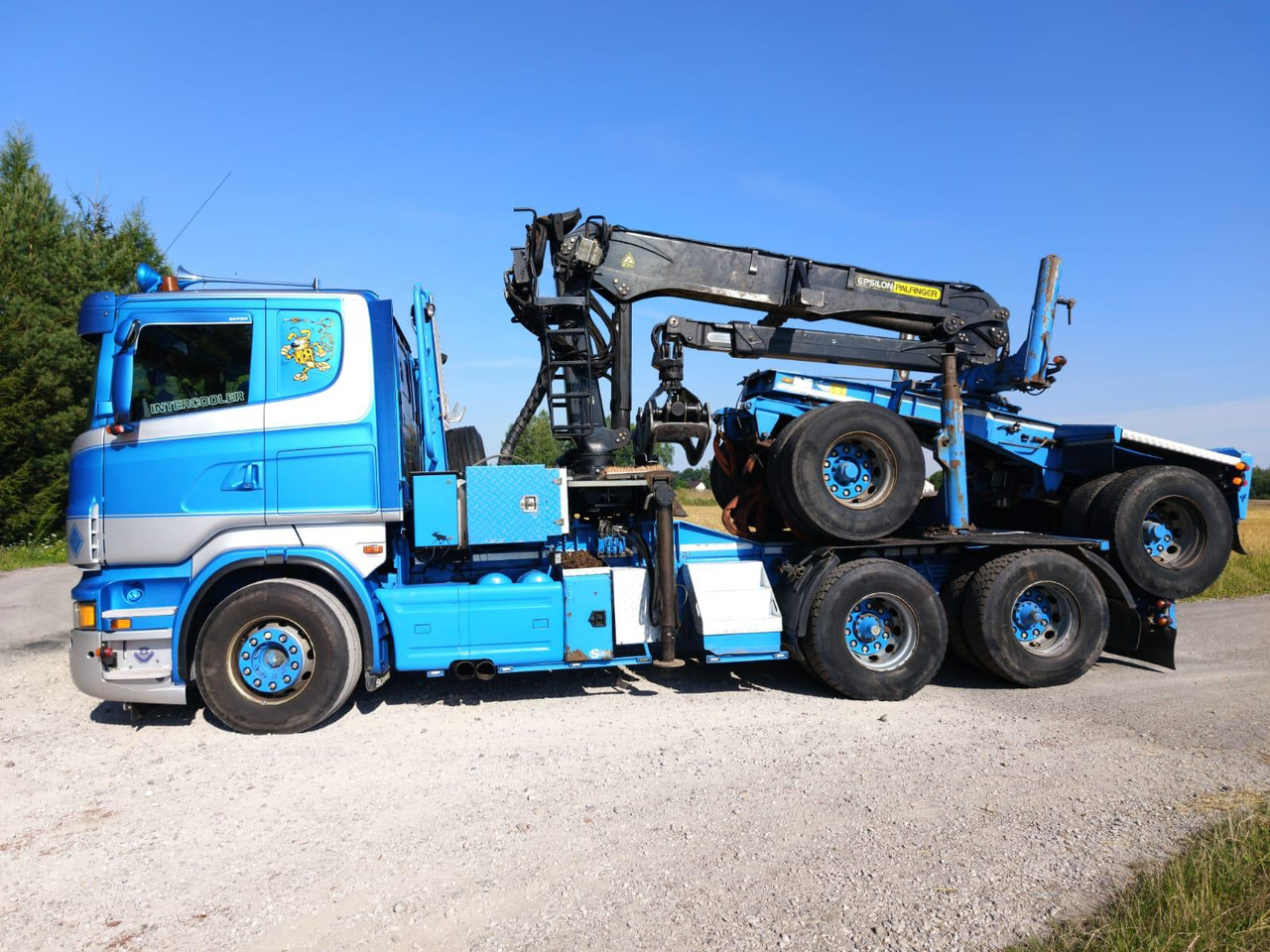 SCANIA R620 V8 - Logging truck, Crane truck: picture 4 SCANIA R620 V8 - Logging truck, Crane truck: picture 4