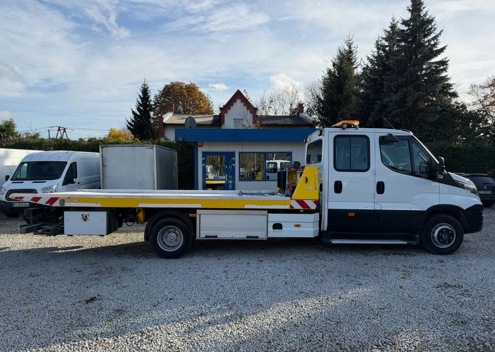 Iveco Daily 70C18 Pomoc drogowa Laweta 2019r Hi-Matic - Tow truck: picture 4 Iveco Daily 70C18 Pomoc drogowa Laweta 2019r Hi-Matic - Tow truck: picture 4
