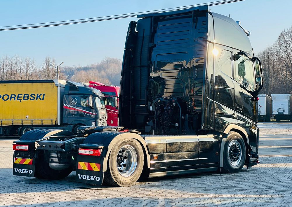 Volvo FH 500 / EURO 6 / RETARDER / 12/2022 / ACC / CAŁE NA PODUCHACH / KLIMA POSTOJOWA / NAVIGACJA / - Tractor truck: picture 3 Volvo FH 500 / EURO 6 / RETARDER / 12/2022 / ACC / CAŁE NA PODUCHACH / KLIMA POSTOJOWA / NAVIGACJA / - Tractor truck: picture 3