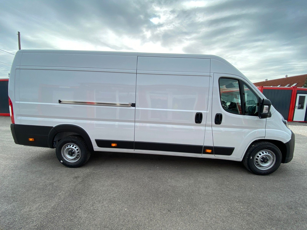 Citroën Jumper Kasten Hochraum 35 L4H2 Heavy BlueHDi 180 - Refrigerated delivery van: picture 3 Citroën Jumper Kasten Hochraum 35 L4H2 Heavy BlueHDi 180 - Refrigerated delivery van: picture 3