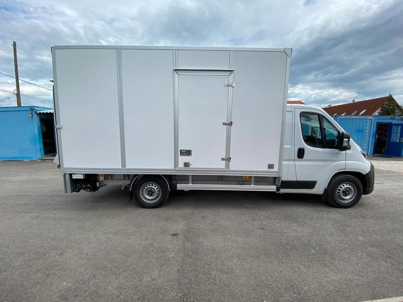 Fiat Ducato KOFFER+LBW L4 140 Multijet Maxi - Closed box van: picture 5 Fiat Ducato KOFFER+LBW L4 140 Multijet Maxi - Closed box van: picture 5