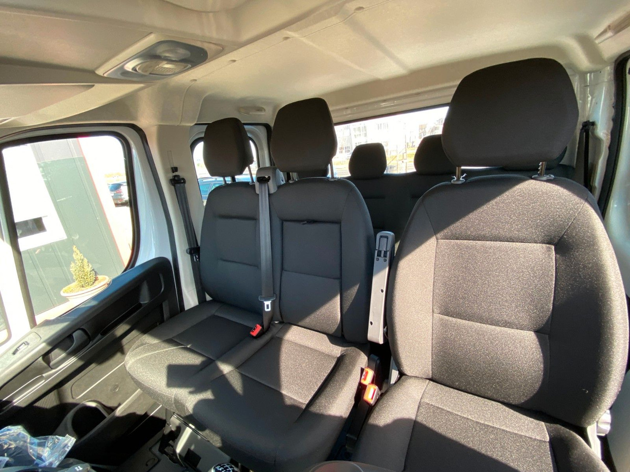 Peugeot BOXER CHDC L4 HEAVY PRITSCHE - Open body delivery van, Combi van: picture 4 Peugeot BOXER CHDC L4 HEAVY PRITSCHE - Open body delivery van, Combi van: picture 4