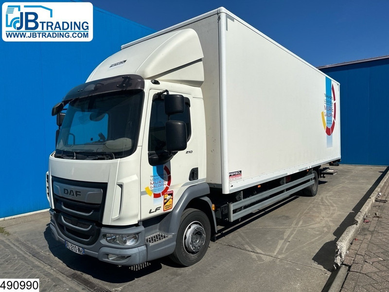 DAF LF 210 EURO 6, Dhollandia - Box truck: picture 1 DAF LF 210 EURO 6, Dhollandia - Box truck: picture 1