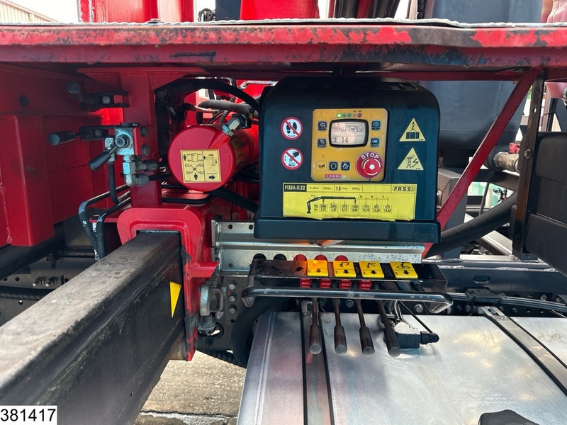 Iveco 260S36 6x2, EURO 6, Fassi, Remote - Dropside/ Flatbed truck, Crane truck: picture 4 Iveco 260S36 6x2, EURO 6, Fassi, Remote - Dropside/ Flatbed truck, Crane truck: picture 4