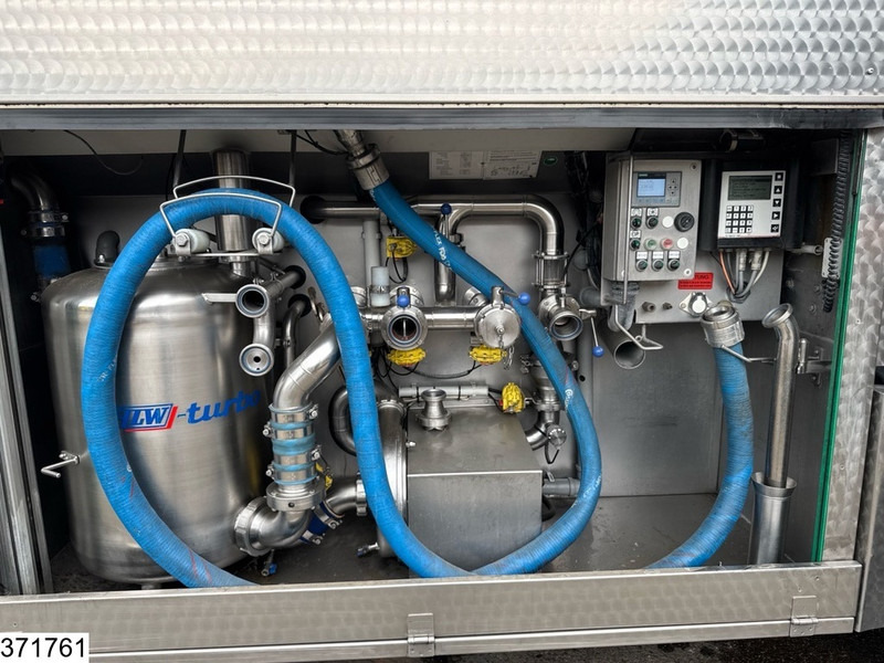 Tanker truck Iveco Stralis 460 6x2, EURO 6, 15,900 litres, Milk, Retarder, Lenk: picture 11 Tanker truck Iveco Stralis 460 6x2, EURO 6, 15,900 litres, Milk, Retarder, Lenk: picture 11