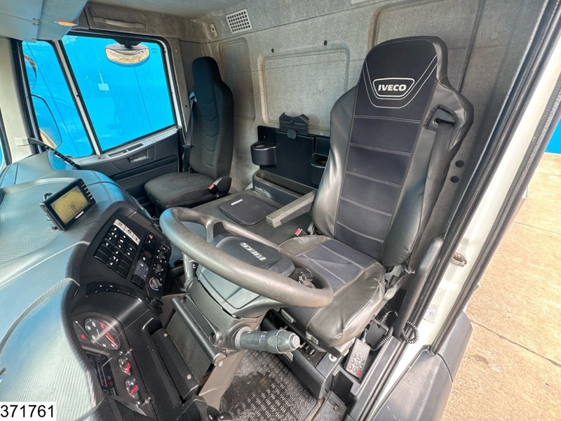 Tanker truck Iveco Stralis 460 6x2, EURO 6, 15,900 litres, Milk, Retarder, Lenk: picture 8 Tanker truck Iveco Stralis 460 6x2, EURO 6, 15,900 litres, Milk, Retarder, Lenk: picture 8