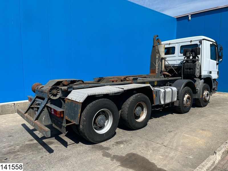 Mercedes-Benz Actros 3236 8x4, Steel suspension, 3 Pedals - Hook lift truck: picture 2 Mercedes-Benz Actros 3236 8x4, Steel suspension, 3 Pedals - Hook lift truck: picture 2