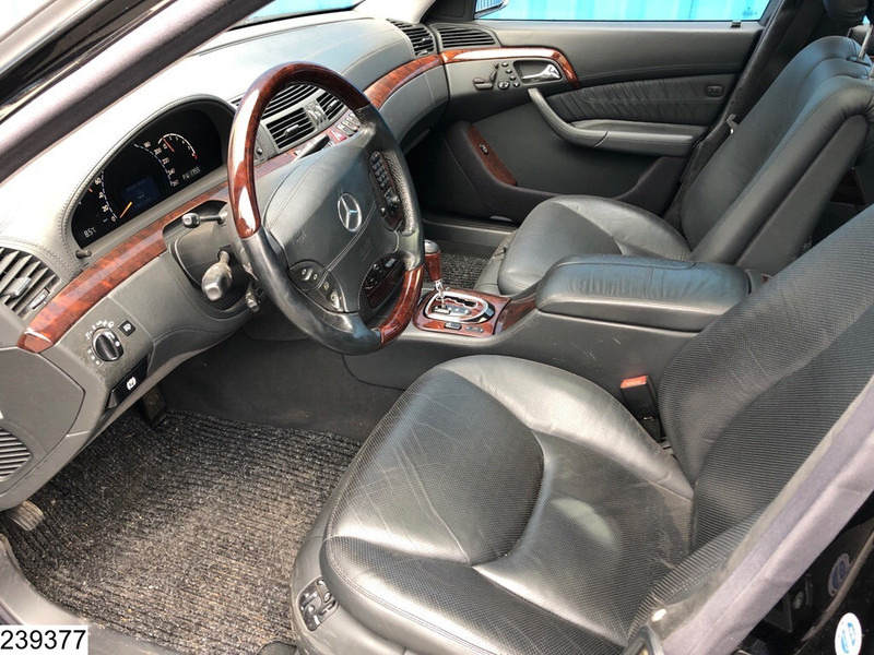 Sedan Mercedes-Benz S-Klasse S 600: picture 7
