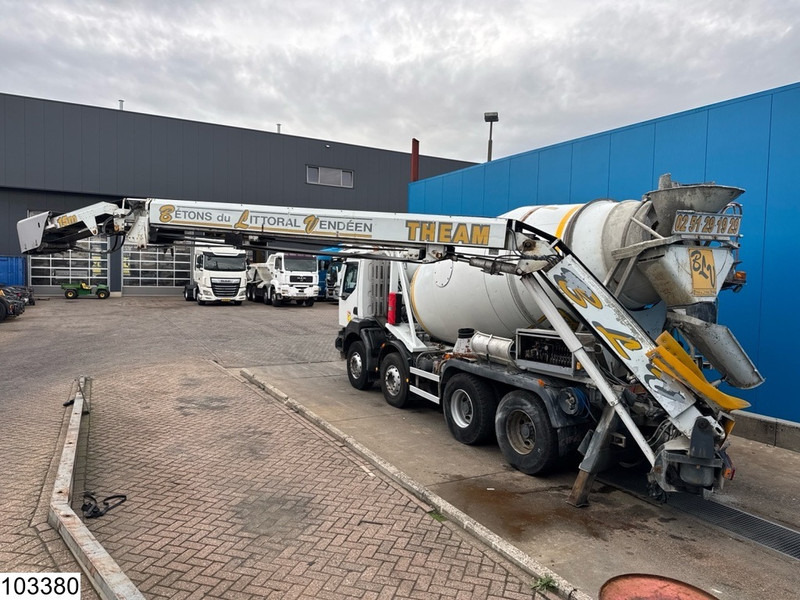 Renault Kerax 370 8x4, EURO 3, Cifa, 9m3, Remote - Concrete mixer truck: picture 4 Renault Kerax 370 8x4, EURO 3, Cifa, 9m3, Remote - Concrete mixer truck: picture 4