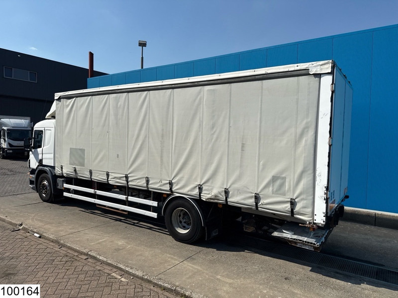 Scania P 270 EURO 3, 3p, Dhollandia - Curtain side truck: picture 4 Scania P 270 EURO 3, 3p, Dhollandia - Curtain side truck: picture 4