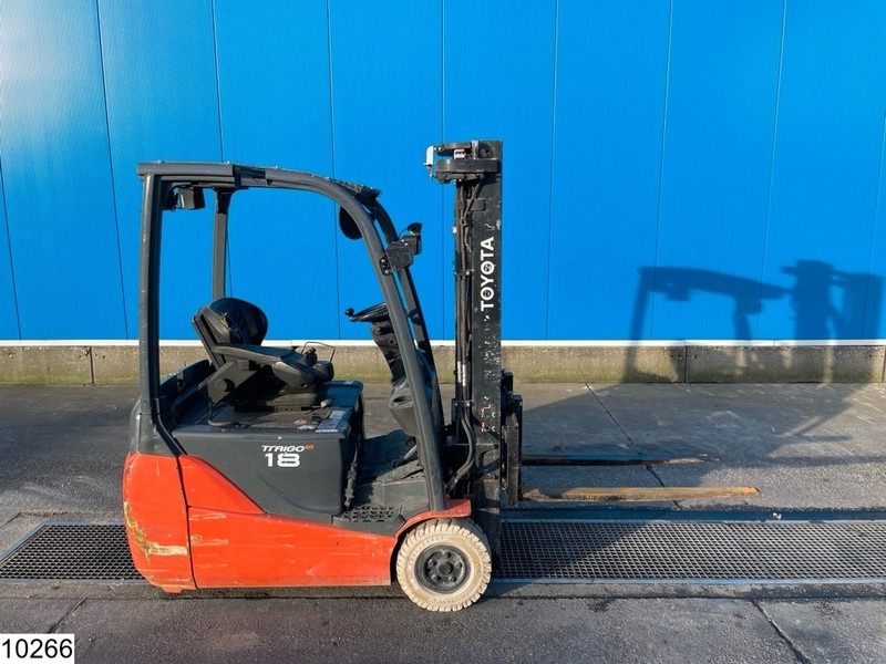 Electric forklift Toyota 8FBEKT18 1800KG, H 4.7M, 7764h, charger: picture 13