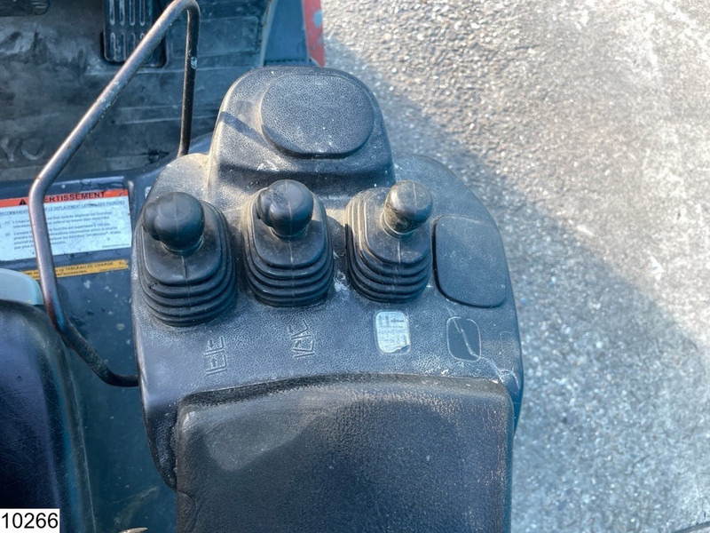 Electric forklift Toyota 8FBEKT18 1800KG, H 4.7M, 7764h, charger: picture 10