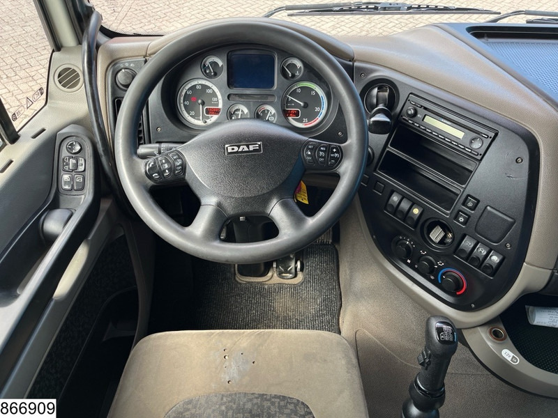 DAF XF 460 6x4, EURO 5, Manual, Retarder, Hydrauliek - Tractor truck: picture 5 DAF XF 460 6x4, EURO 5, Manual, Retarder, Hydrauliek - Tractor truck: picture 5