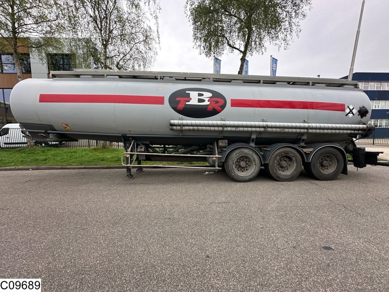 Trailor Fuel 39915 Liter, 9 Compartments - Tanker semi-trailer: picture 2 Trailor Fuel 39915 Liter, 9 Compartments - Tanker semi-trailer: picture 2