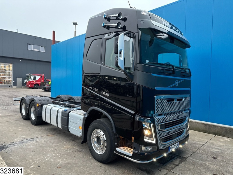 Volvo FH16 750 6X4, EURO 6D, Retarder, PTO - Cab chassis truck: picture 2 Volvo FH16 750 6X4, EURO 6D, Retarder, PTO - Cab chassis truck: picture 2