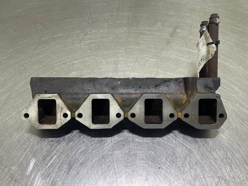 Ahlmann AS900-Cummins B3.3T-Intake-exhaust manifold - Engine for Construction machinery: picture 2 Ahlmann AS900-Cummins B3.3T-Intake-exhaust manifold - Engine for Construction machinery: picture 2